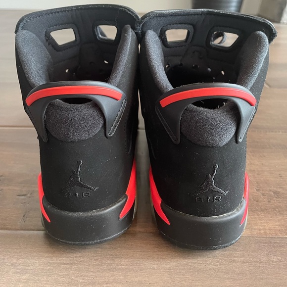 Air Jordan 6’s OG size 5Y - (6 women’s) - Picture 3 of 5